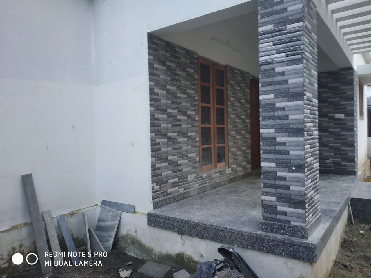 2 BHK Semifurnished Apartment 1000 sqft in Kadavanthara