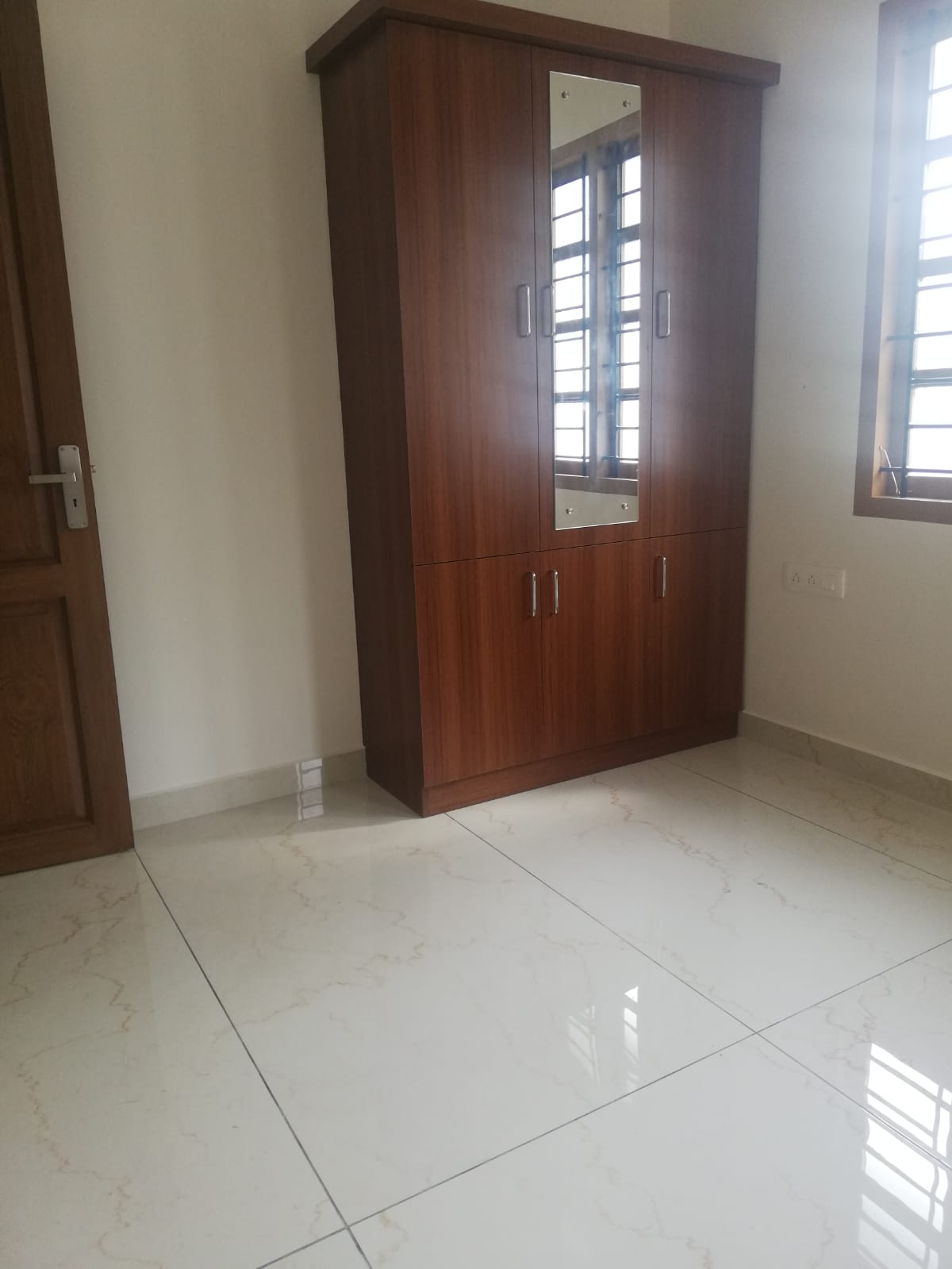 2250sqft,4BHK Semifurnished House with 4.50cent