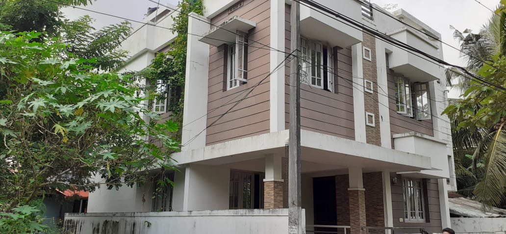 2BHK Fully Furnished Flat in  Kunjanbava road, Kadavanthra,  1250 sqft - for sale in Kunjanbava Road Kadavanthra, Kochi ( Ernakulam ), Kerala