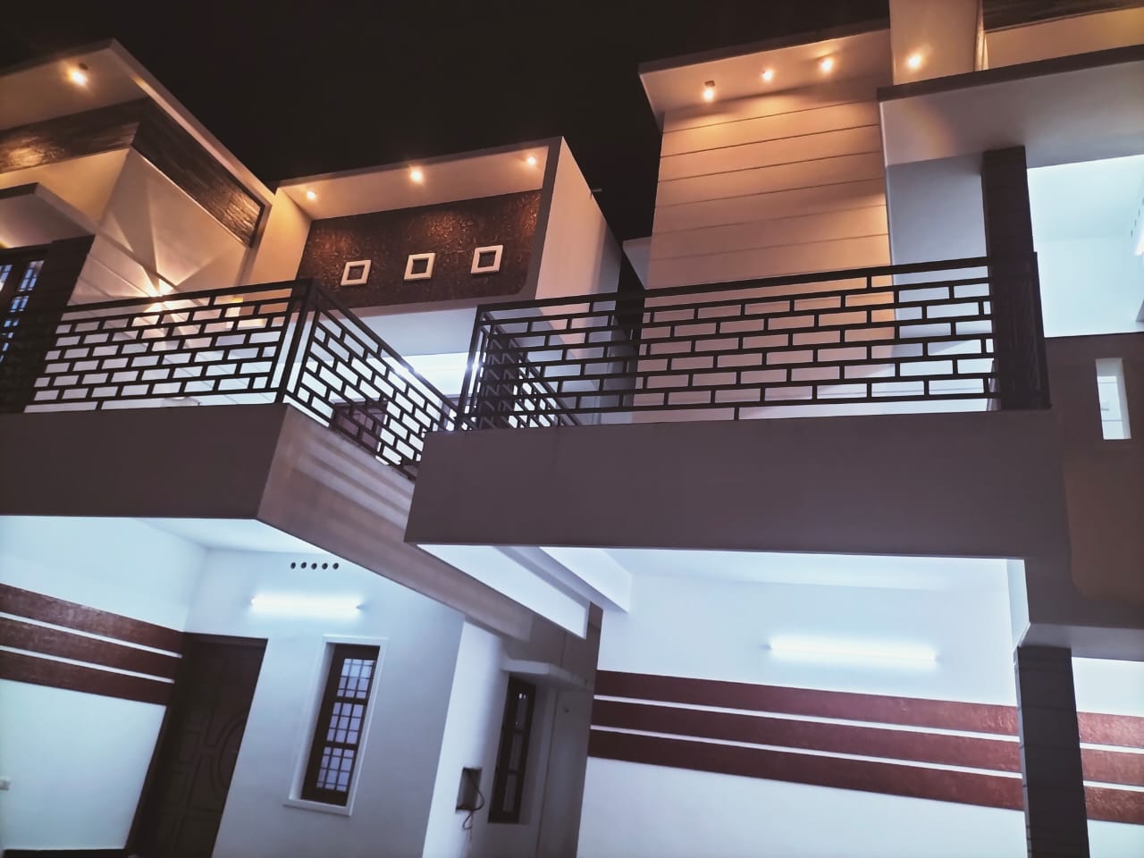 3BHK Semifurnished Villa with 3.25cent1530sqft