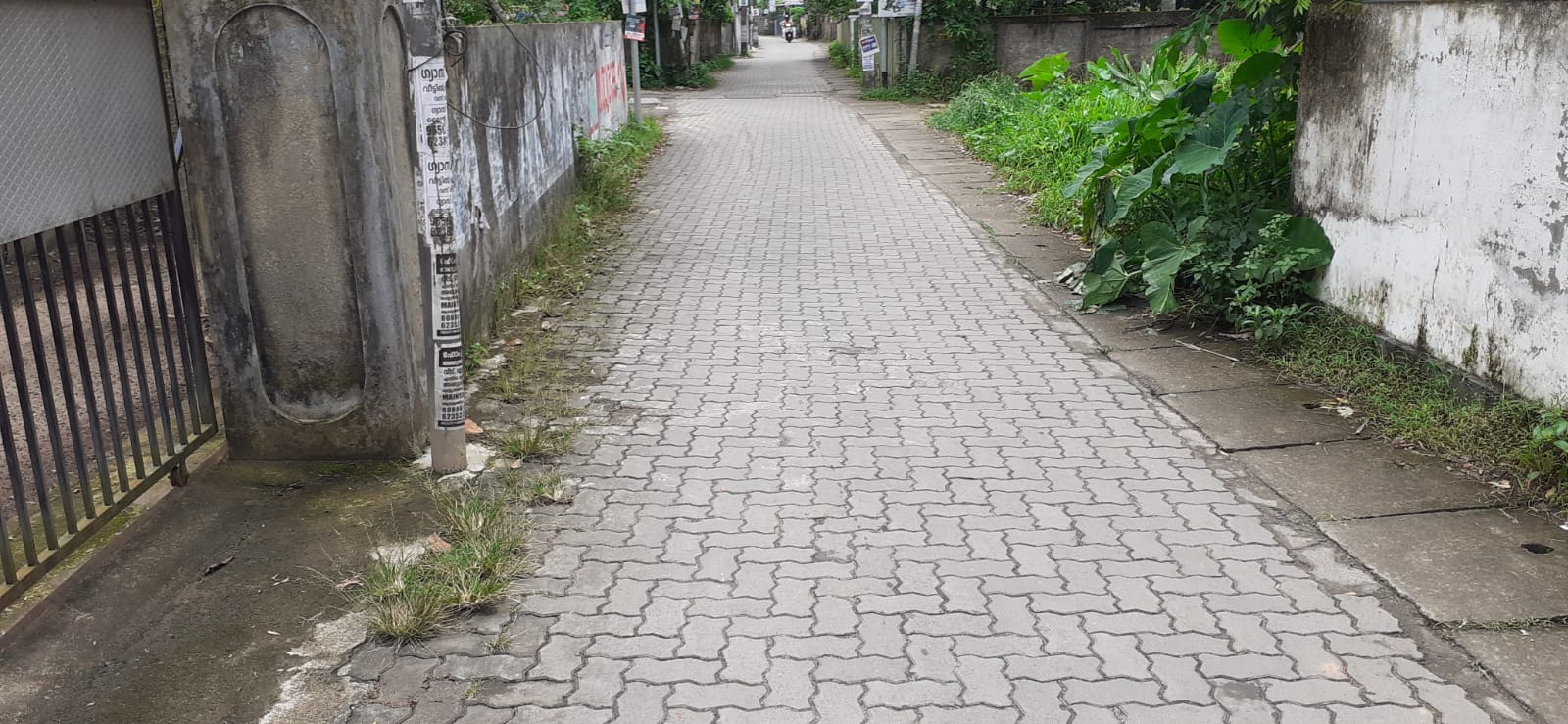 25 cents of Commercial Land in Muvattupuzha - for sale in Veettoor, Kochi ( Ernakulam ), Kerala