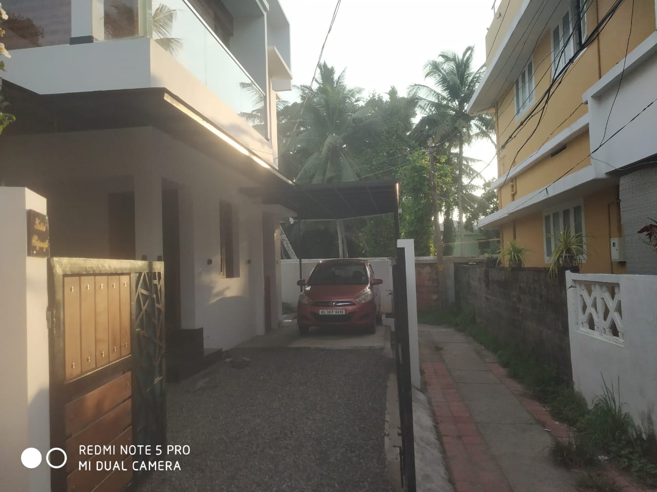 2BHK Semifurnished Apartment, 755 sqft in Kathrikadavu, Kaloor