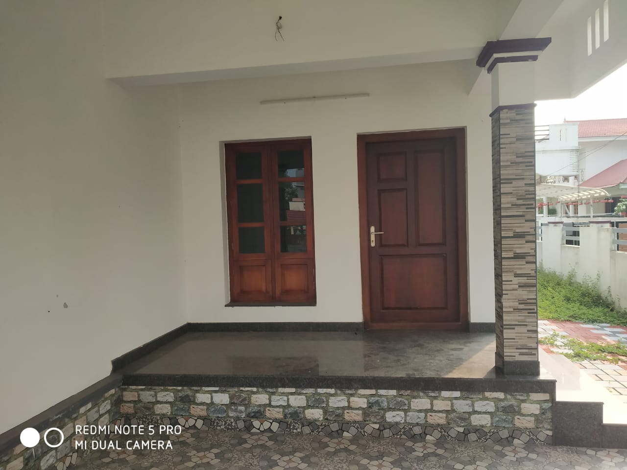 5BHK Semifurnished House with 10cent 2500sqft in Vyttila