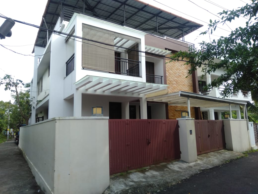 4BHK Semifurnished House with 3.85cent1700sqft in Thirumupam, Varapuzha