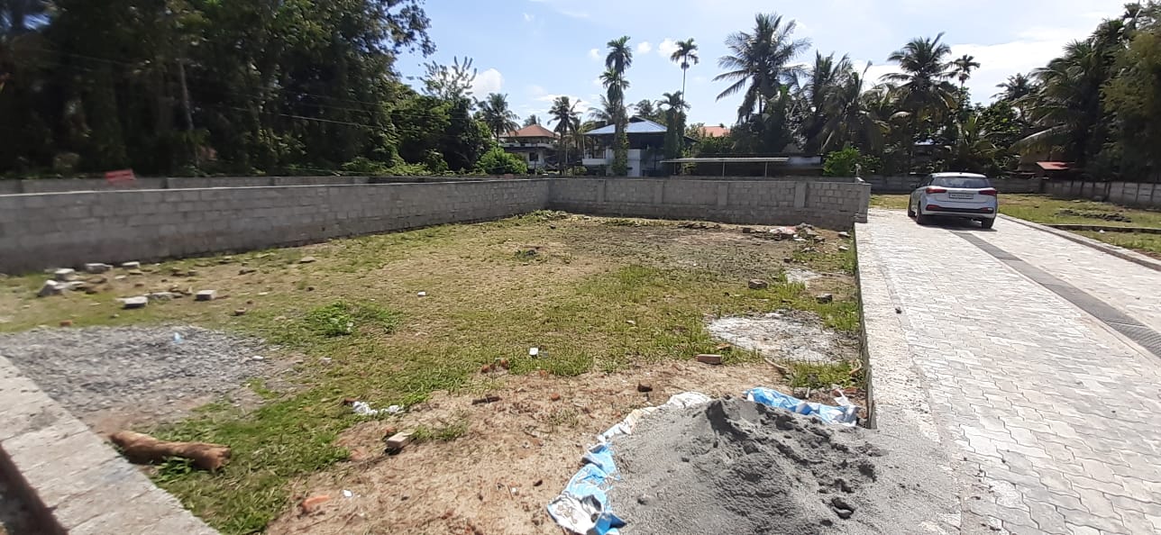 6.50 cents of Prime Residential Property