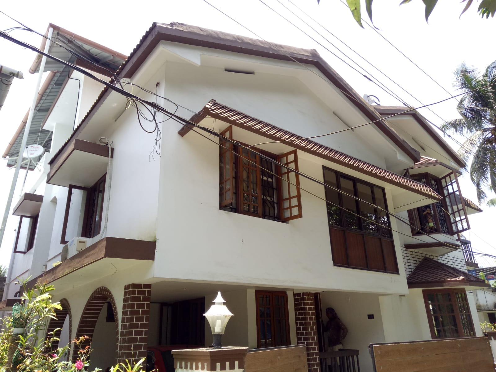 5BHK Semifurnished House 2700sqft