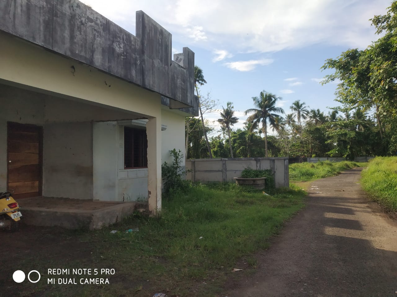 4BHK Semifurnished Brandnew House 2000sqft in Palikkara