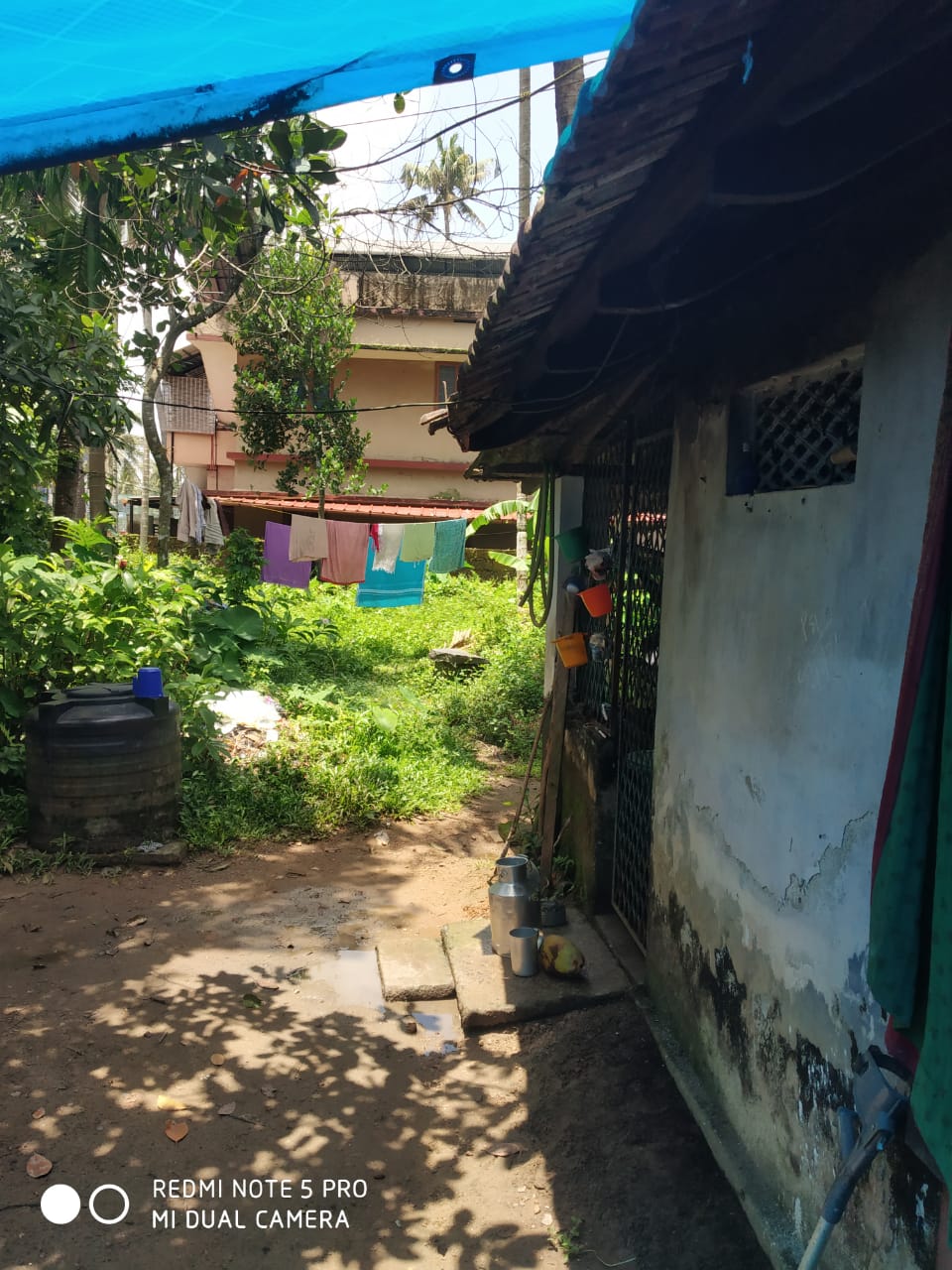 6 Cents of Residential Land - for sale in Maradu, Kochi ( Ernakulam ), Kerala