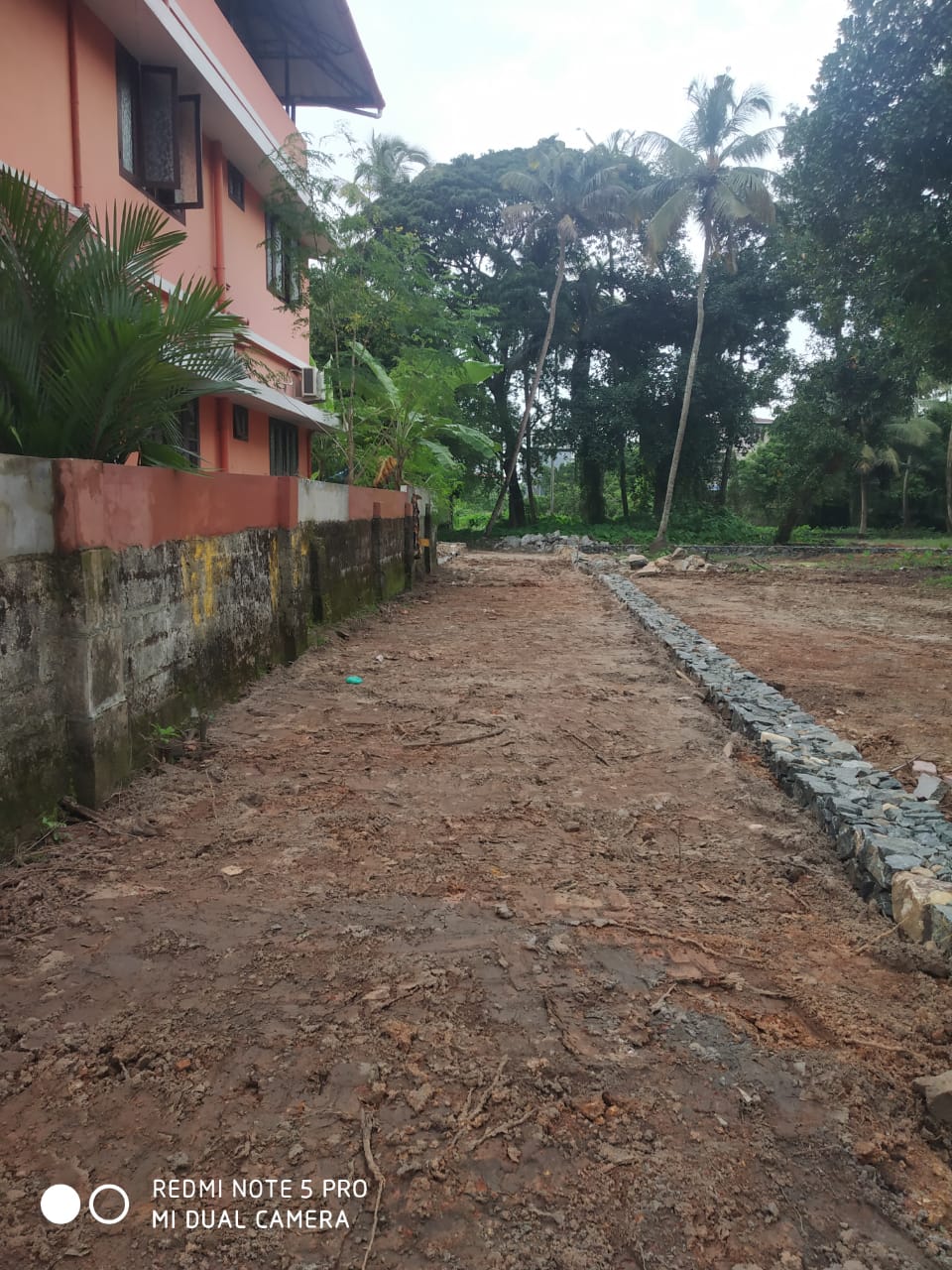6 Cents of Residential Plot - for sale in Kundannoor, Kochi ( Ernakulam ), Kerala