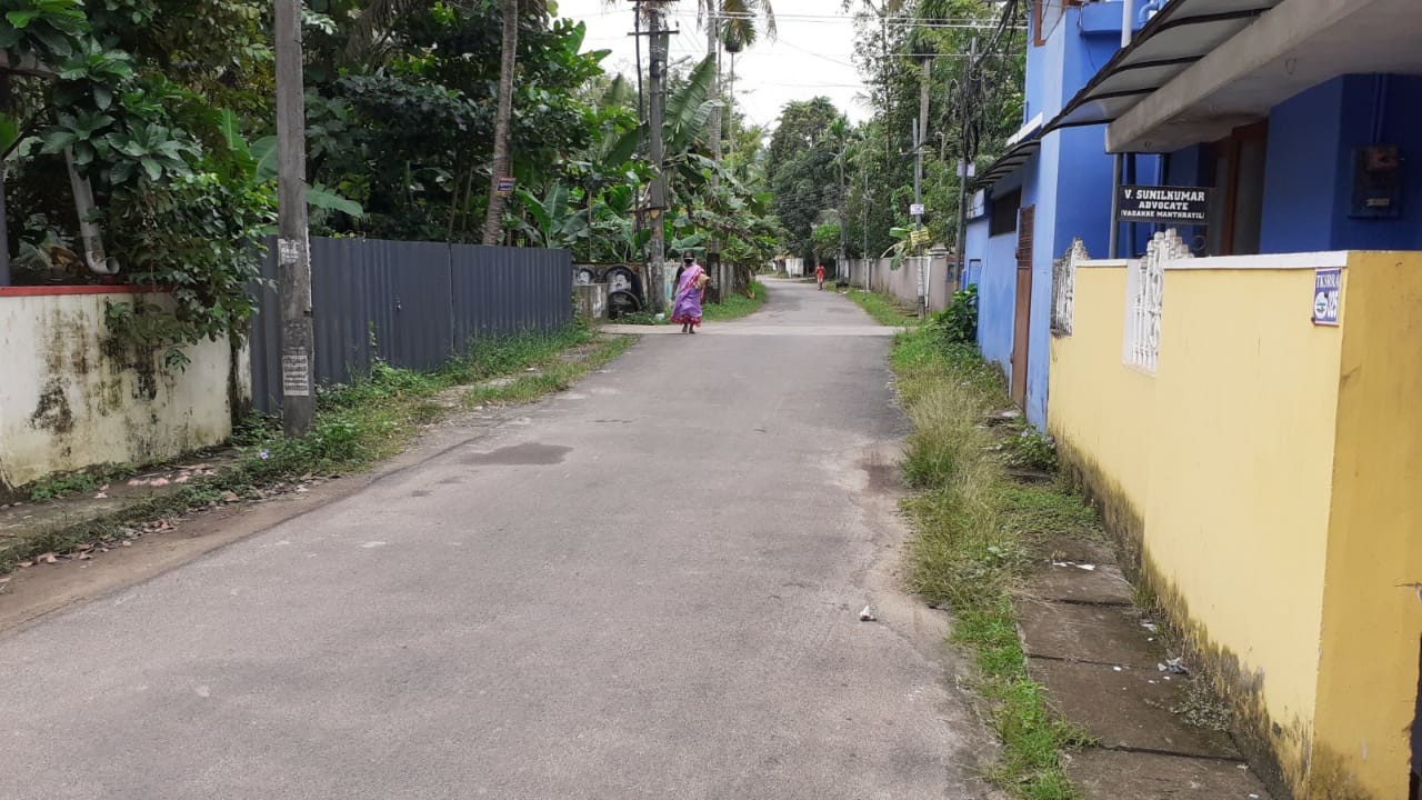 8 Cent residential land for sale. - for sale in Maradu, Kochi ( Ernakulam ), Kerala