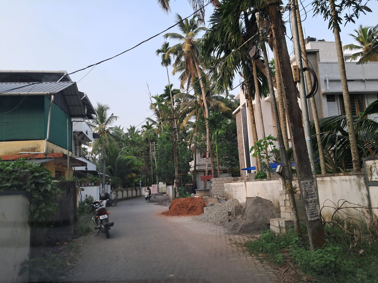 8Cents of Residential Land with a House
