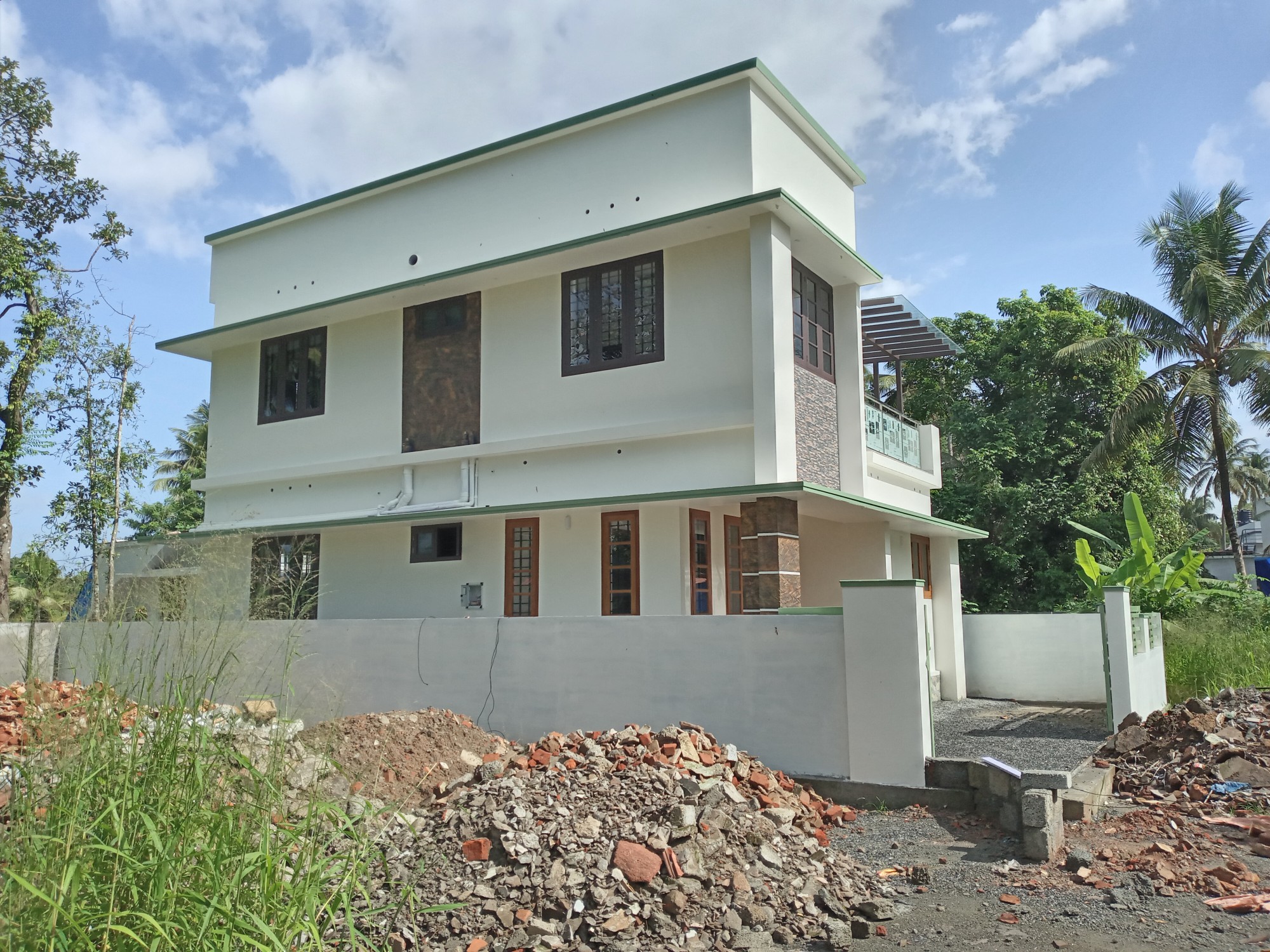 3BHK Semi Furnished Flat in Panampilly Nagar, Ernakulam, 2230 sqft