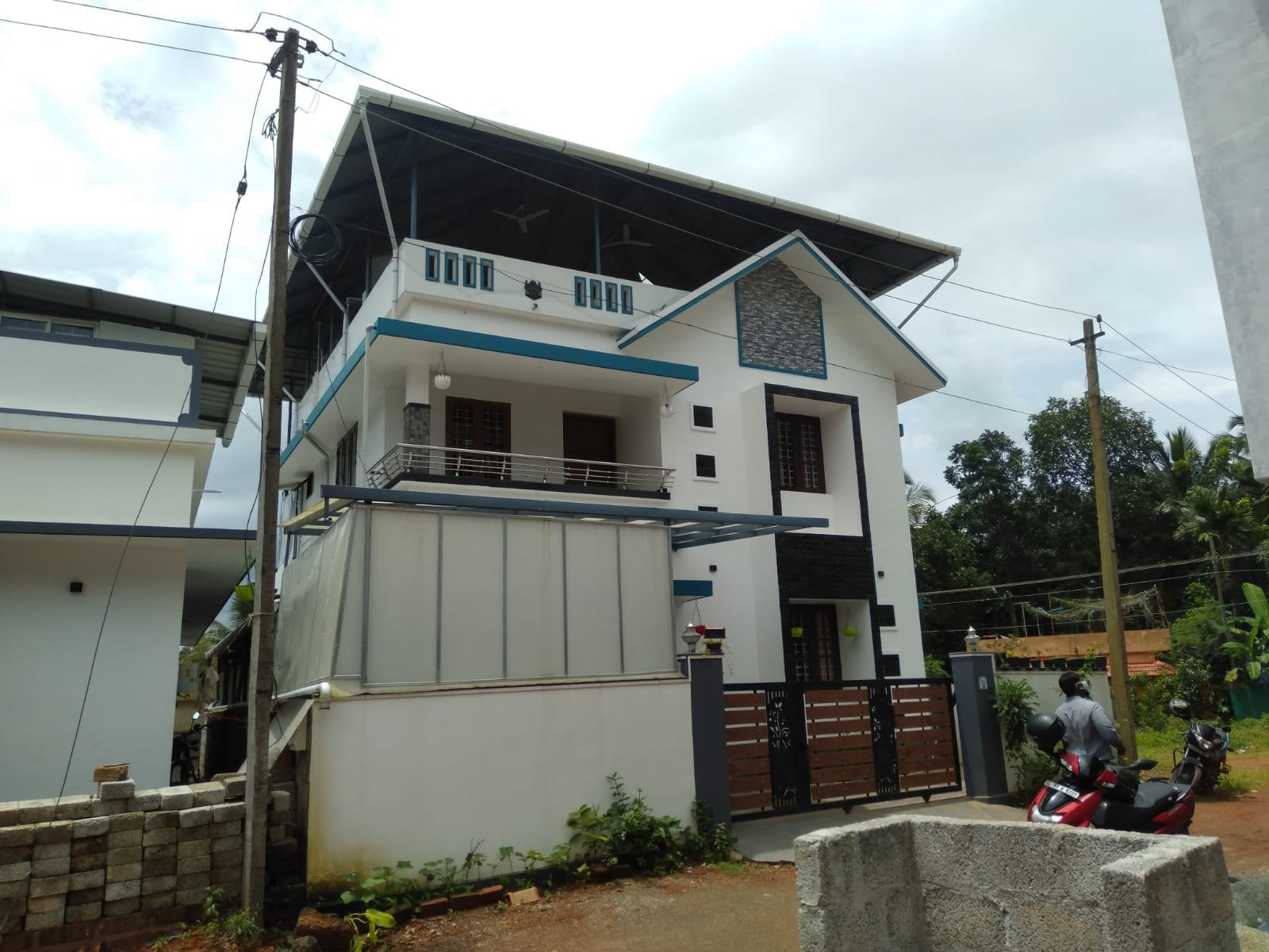 3 BHK Semi Furnished House for sale1600 Sqft - for sale in Karikkode, Kochi ( Ernakulam ), Kerala