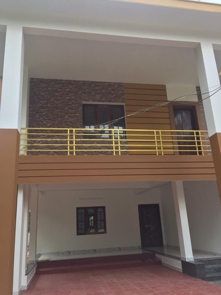 3BHK Semifurnished House 1800sqft