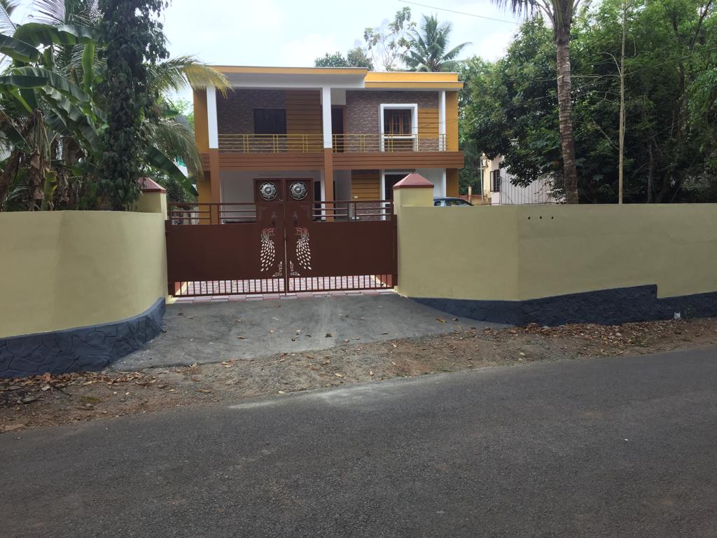 3BHK Semifurnished House 1800sqft