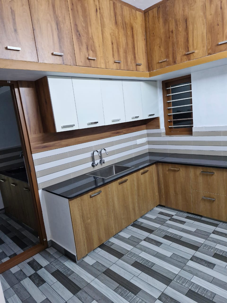 3BHK Brandnew House 1700sqft in Thuppampady, Mulanthuruthy