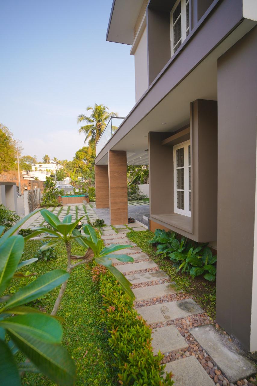 4BHK Brandnew House with 10cents 3350sqft