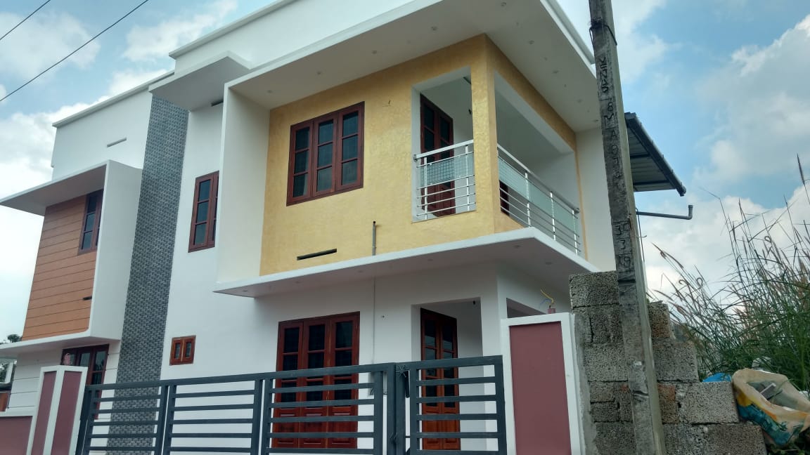 4BHK Semifurnished House with 4.50Cent Land1600sqft - for sale in Mulanthuruthy, Kochi ( Ernakulam ), Kerala