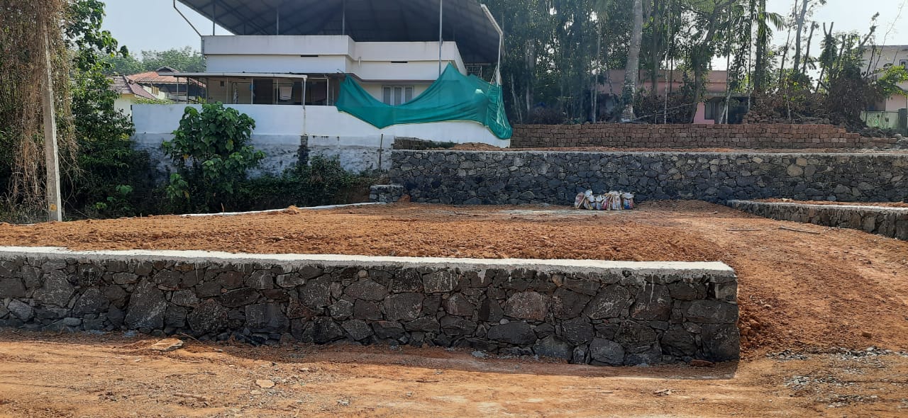 3BHK Semifurnished House 1350sqft