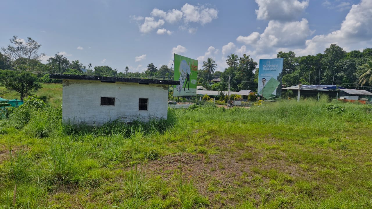 40 cents of commercial land in Thodupuzha Muvattupuzha Highhway
