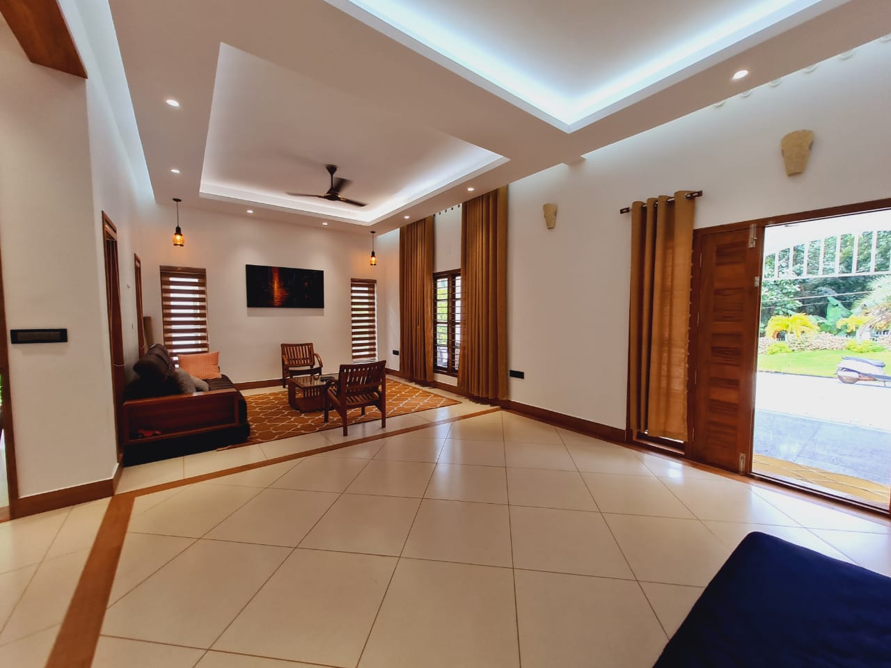 1800 sqft, 3BHK Semifurnished House in Chembumukk