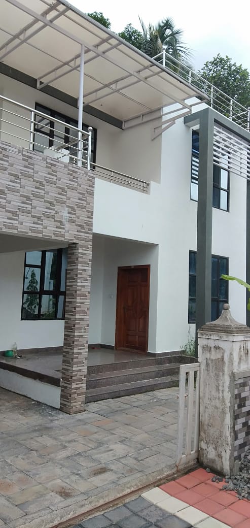 4BHK Semifurnished House with 6Cent3100sqft
