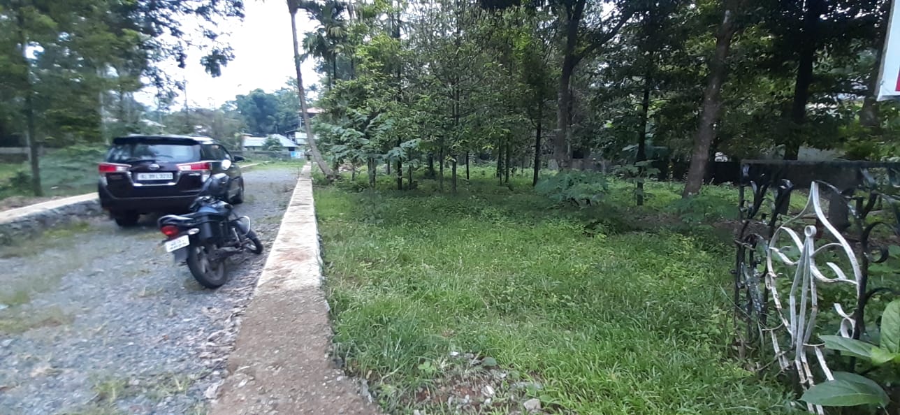 4BHKBrandnew House with 7cent land2200 sqft