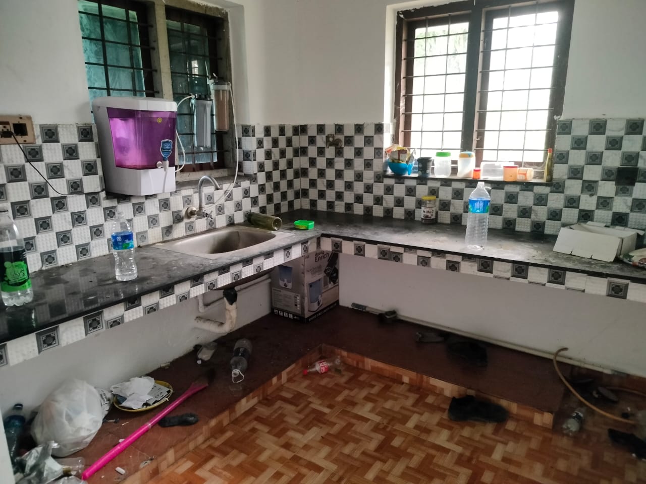 5BHK Semifurnished house