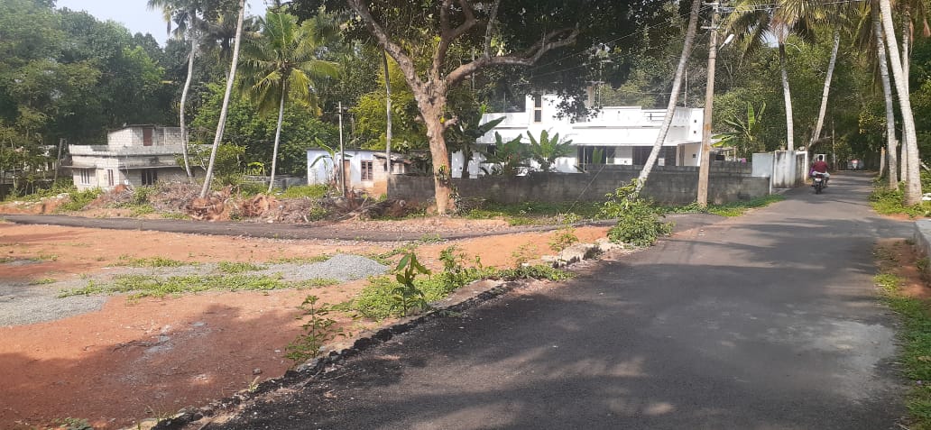 2BHK Semifurnished House 1500 sqft in Tripunithra