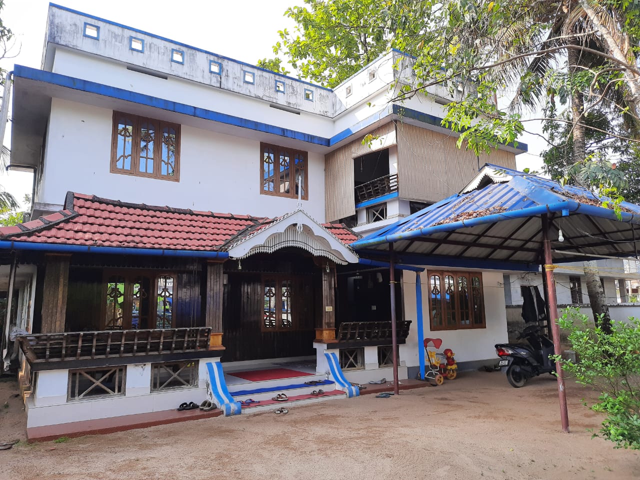 4BHK Semifurnished House 2400sqft - for sale in Paravoor, Kochi ( Ernakulam ), Kerala