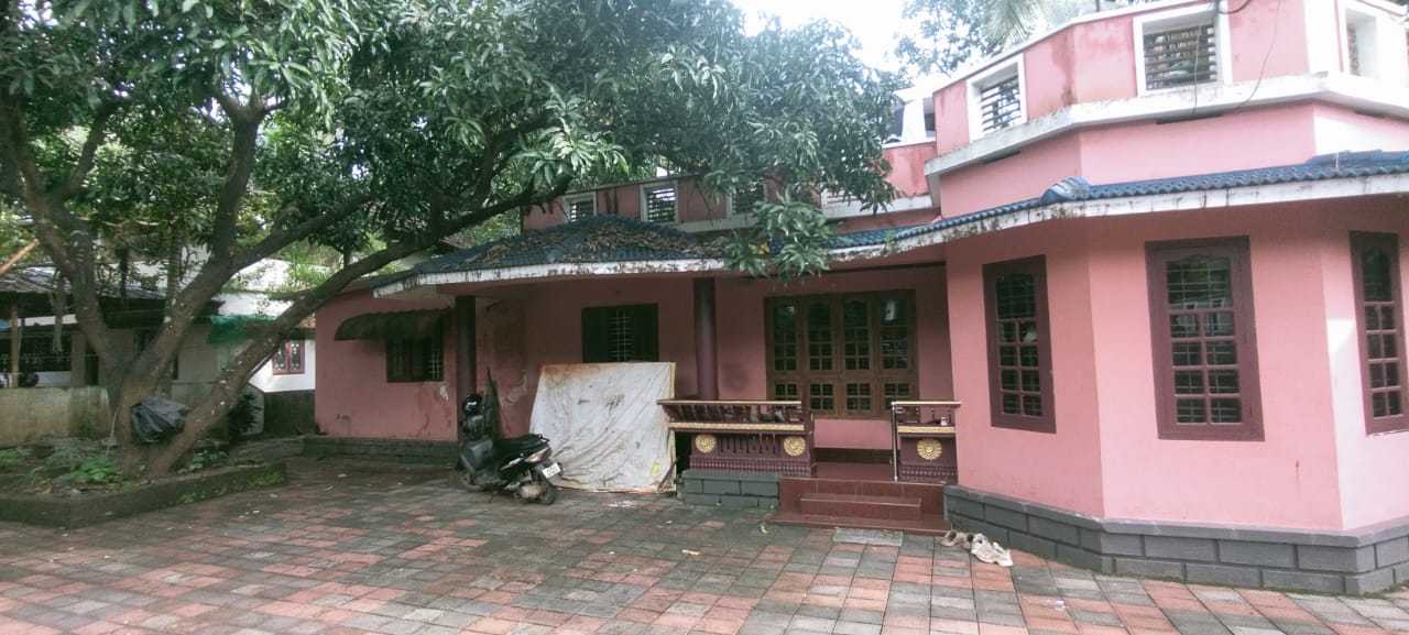 3BHK Fully Furnished Flat at Chembumukku Palarivattom,1670sqft