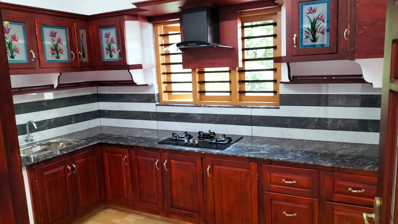 3BHK Semifurnished House1500 sqft
