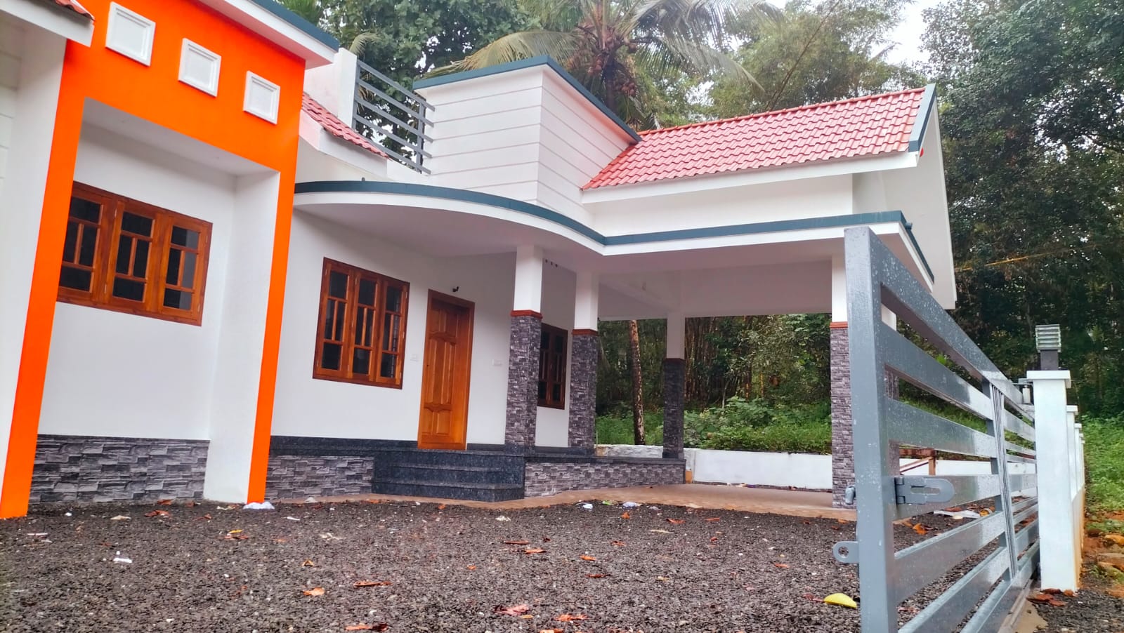 2BHK + Study Semifurnished Flat in Kakkanad, 1100 sqft