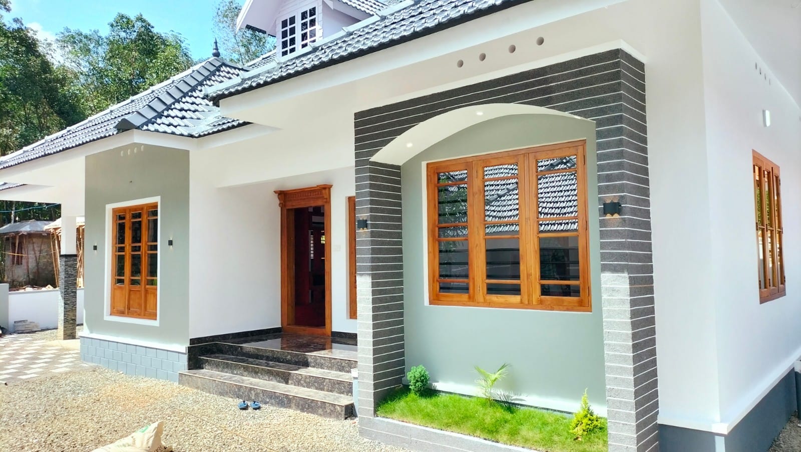 8cents of Residential Plot in Kollamkudimugal, Kakkanad