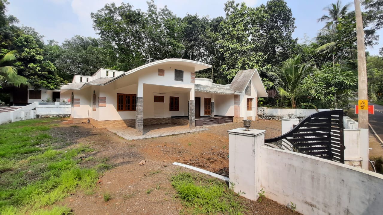 3BHK Semifurnished House 1800sqft - for sale in Palakottayam, Kottayam, Kerala