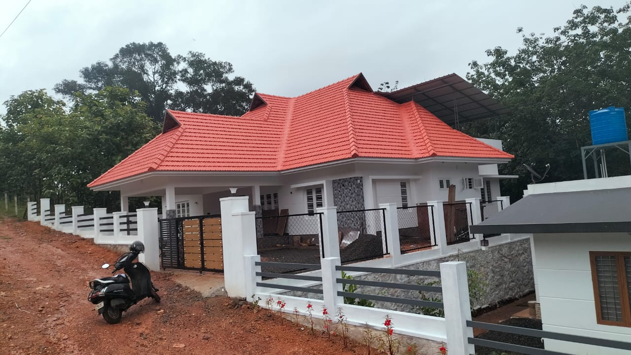 11 Cents of prime Commercial property in Palarivattom