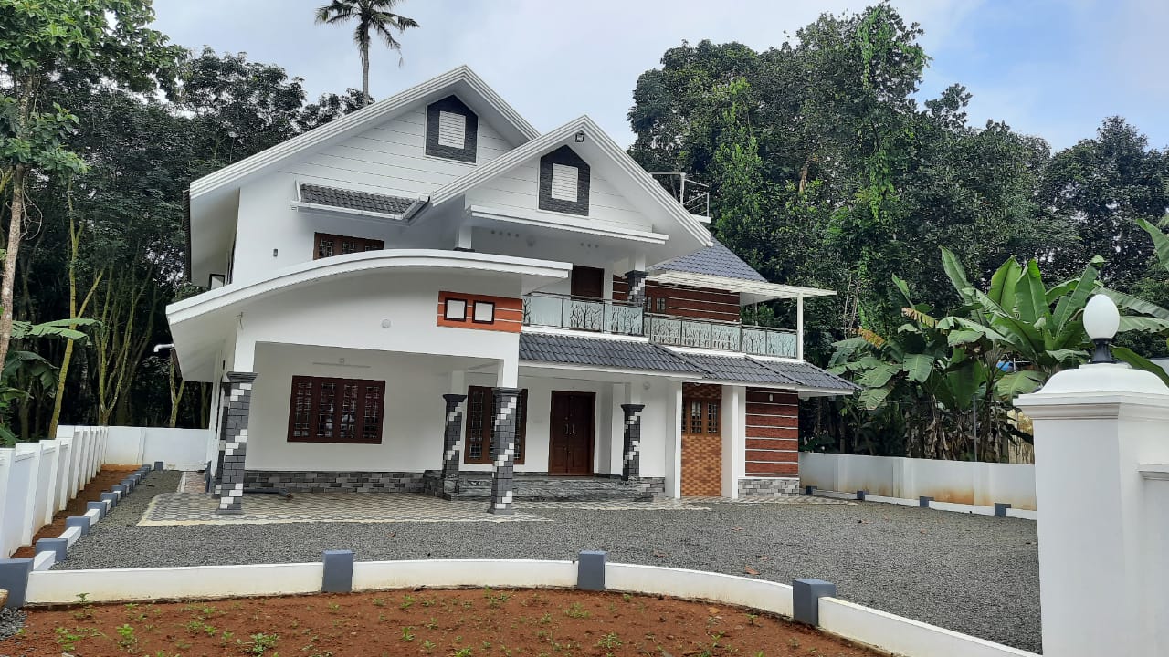 5BHK Brandnew House with 16 cent3000sqft - for sale in Cherpumkal, Kottayam, Kerala
