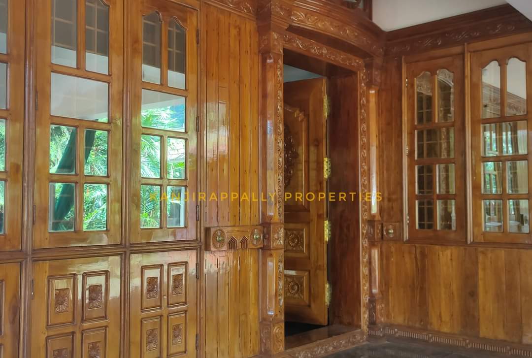 5BHK Semifurnished House with 22Cent Land3500sqft