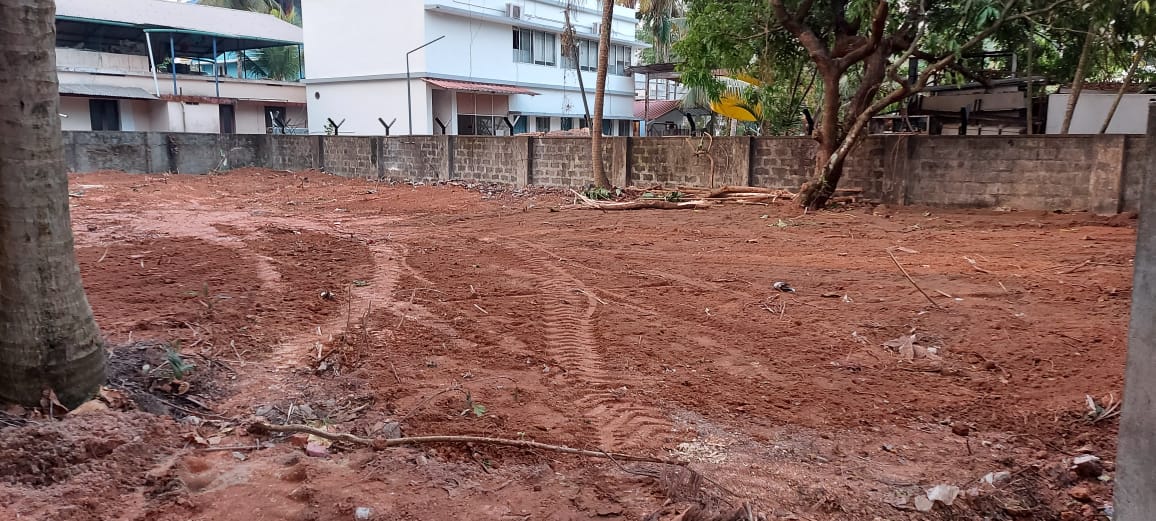 12 Cent land for sale.