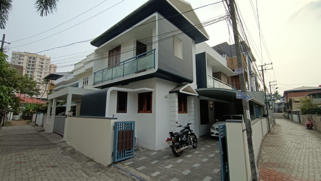 3BHK Fully Furnished Flat in Marine drive, Ernakulam,2286 sqft,