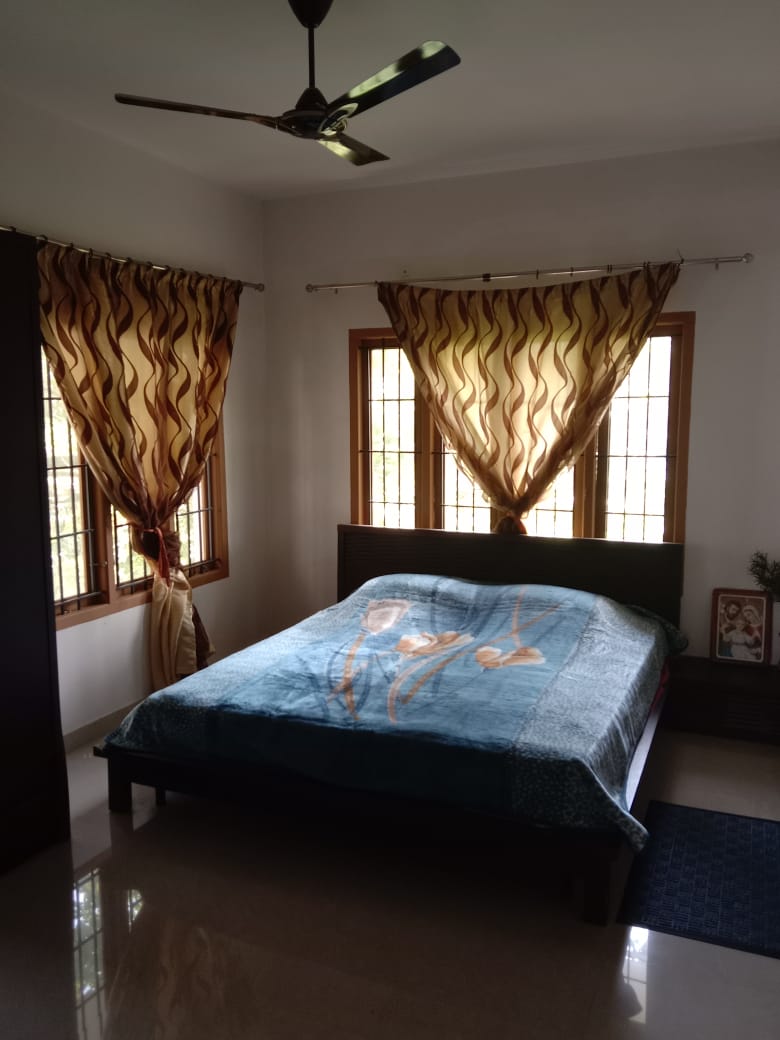 3BHK Semi-furnished Brandnew Villa, 2650 sqft in Vennala, Palarivattom
