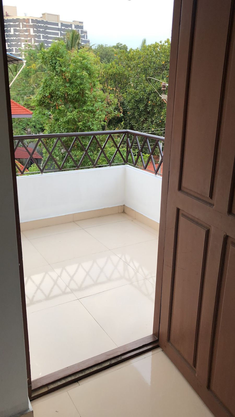 4BHK Semifurnished House with 8cent 3000sqft