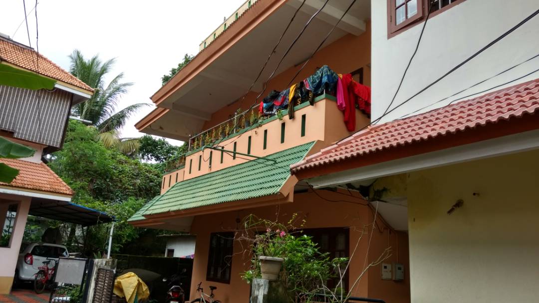 4 BHK House 1800 sq ft
