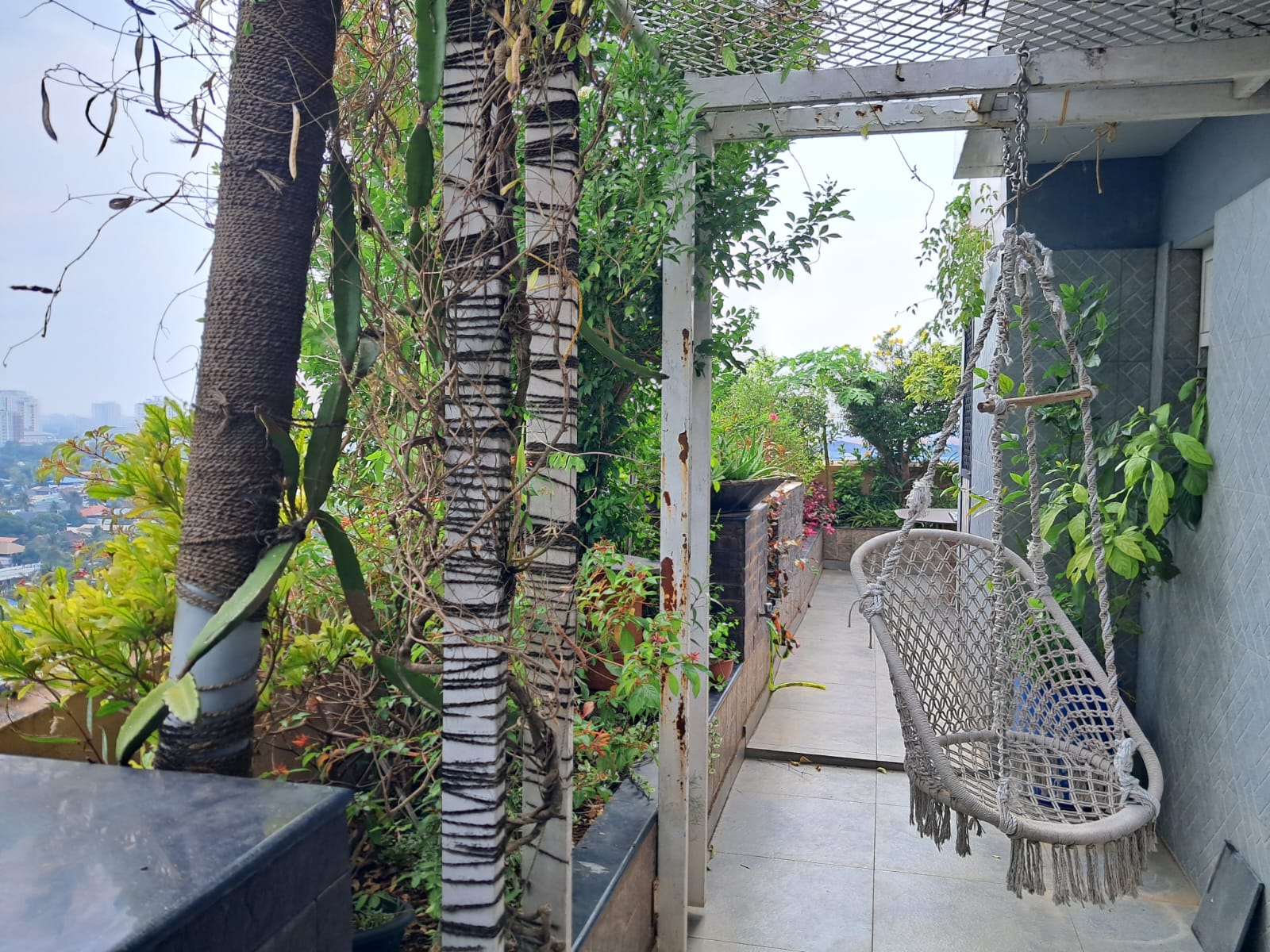 4800sqft Duplex 4BHK Semifurnished Flat in Palarivattom