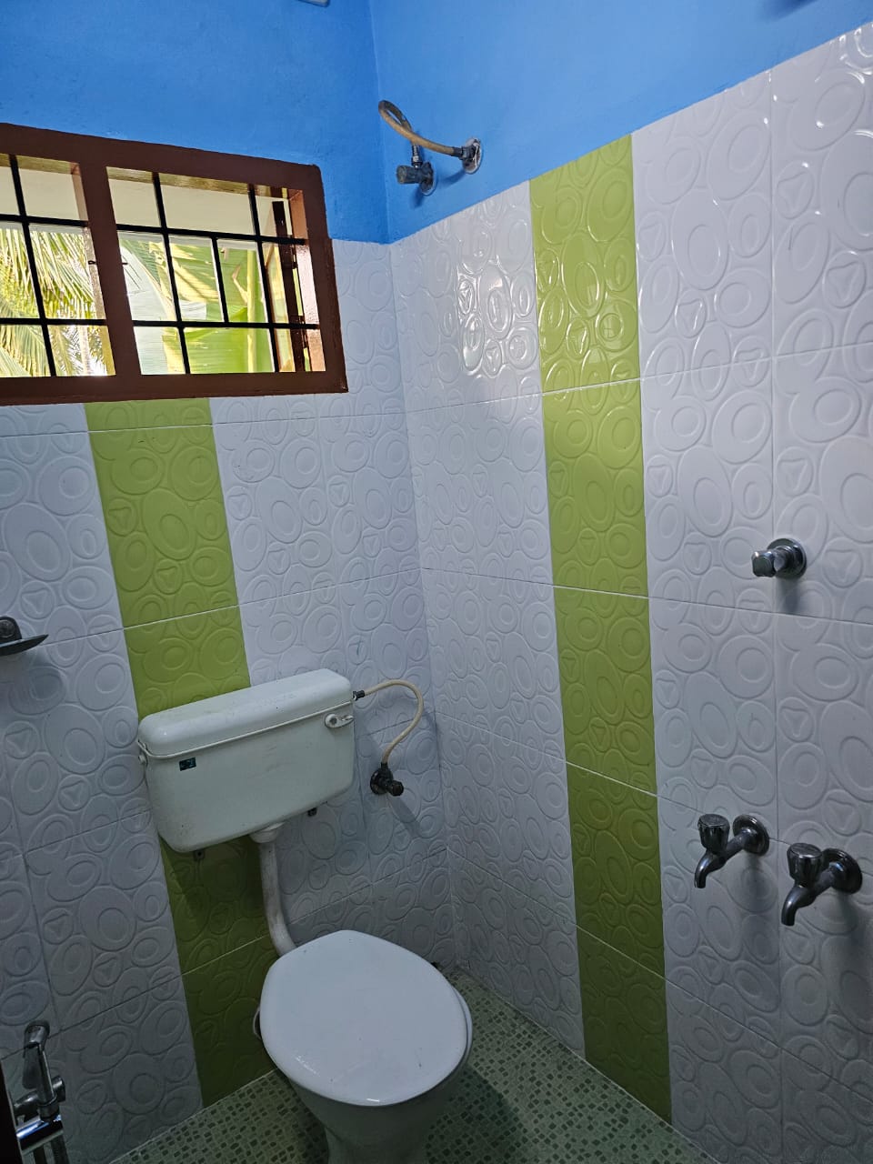 4BHK Semifurnished House 2000 Sqft