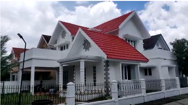6 cents of Residential Land with House near Medical Center Hospital Palarivattom
