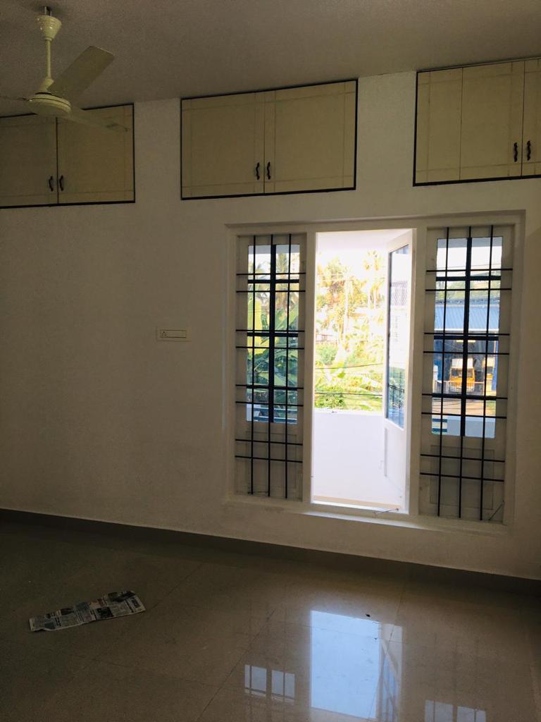 5BHK Semifurnished House, 2000sqft in Vennala, Palarivattom