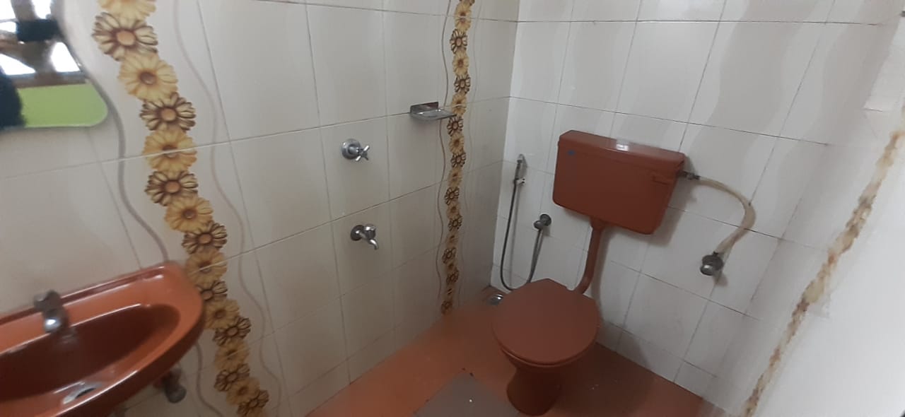 6BHK Premium Villa with 8cent 3500sqft in Vaduthala, Ernakulam