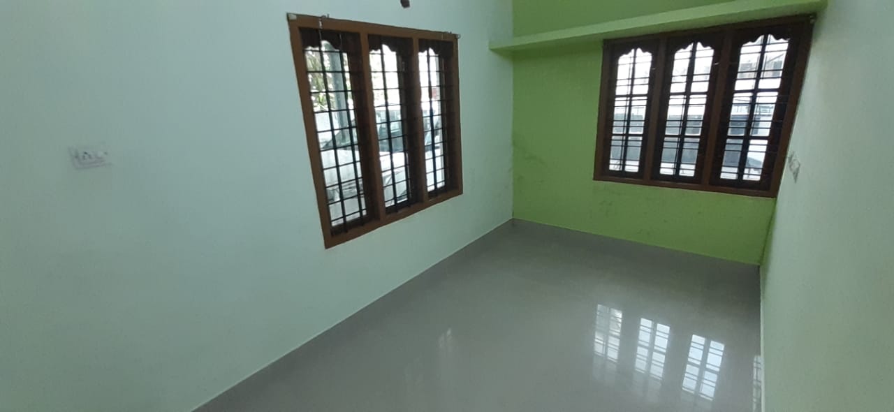 6BHK Premium Villa with 8cent 3500sqft in Vaduthala, Ernakulam