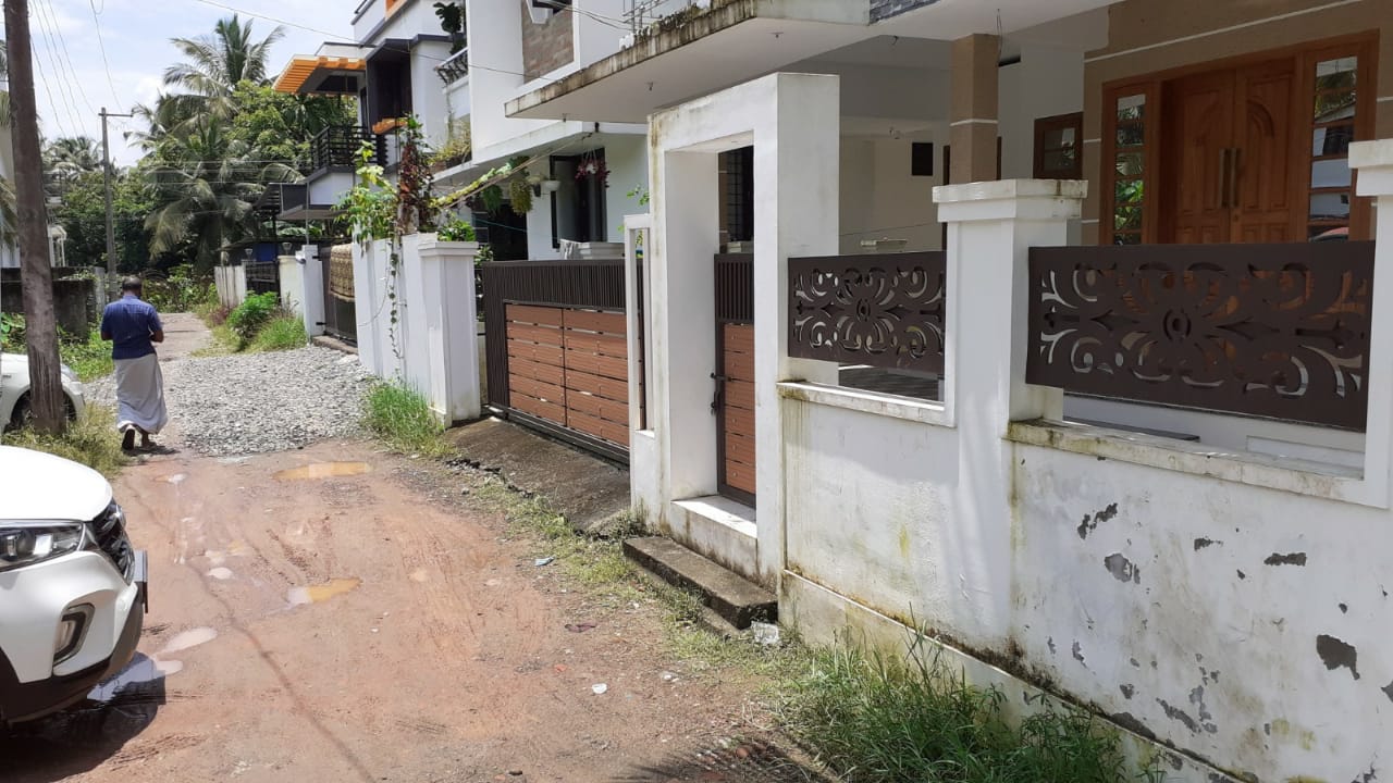 3 BHK Brand new house with 3.5 Cents of Land2400 sqft - for sale in Madavana, Kochi ( Ernakulam ), Kerala